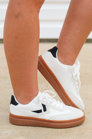 Legend Sneakers