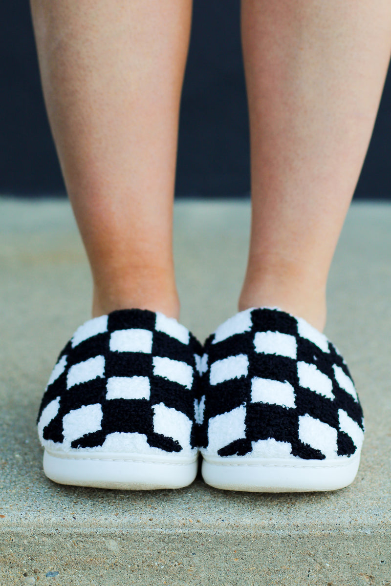 Derby-42 Slippers-Black