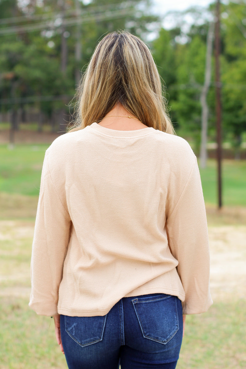 Mandy Must Have Top-Beige