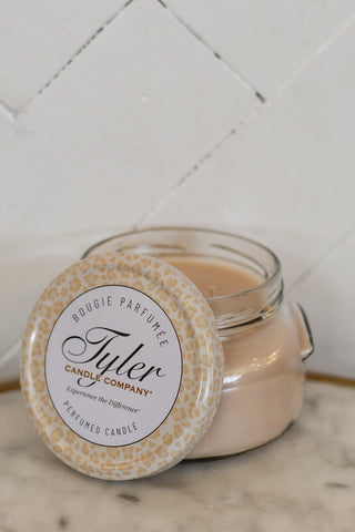 22 oz. Celebrity Candle