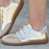 Moral-32 Sneakers