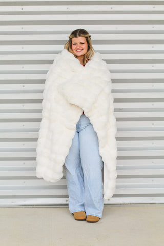 Jane Marie Faux Fur Blanket