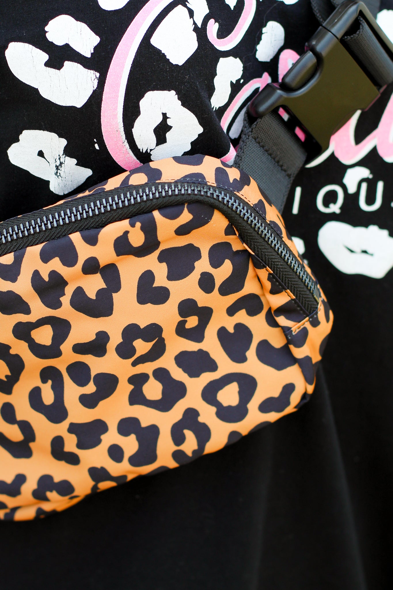 Favorite Cross Over Bag-Leopard