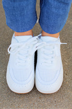 Timeless-12 Sneakers-White