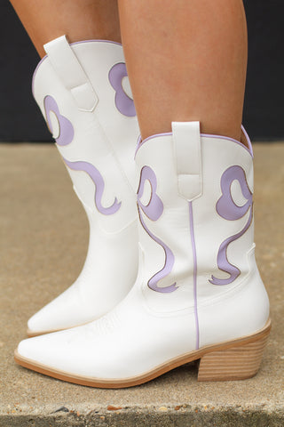Miriam Boots