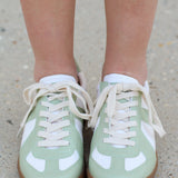 Noelle Sneakers