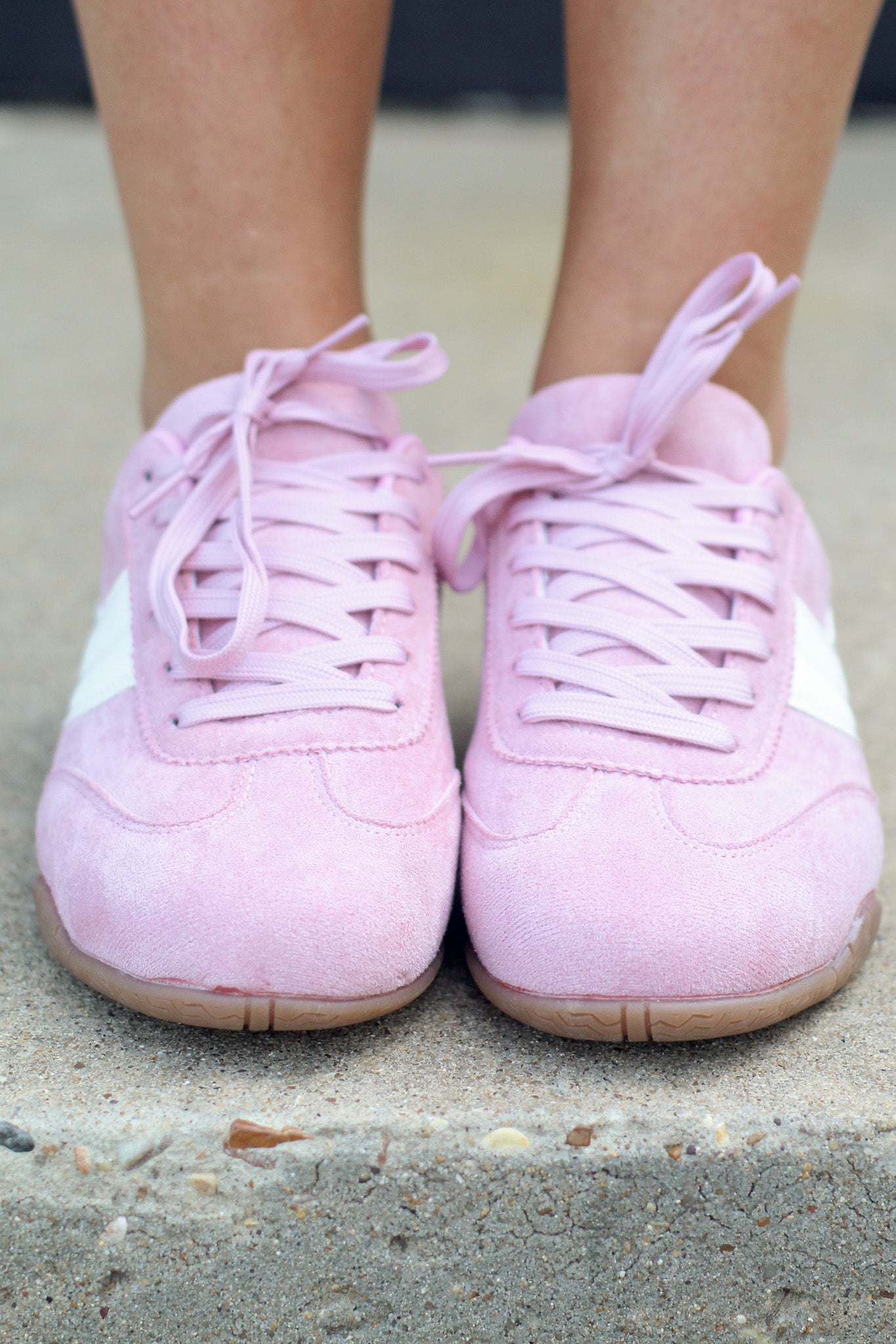 Estella-01 Sneakers