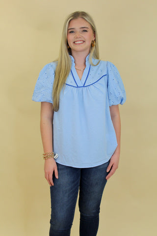 Eyelet Contrast Piping Top