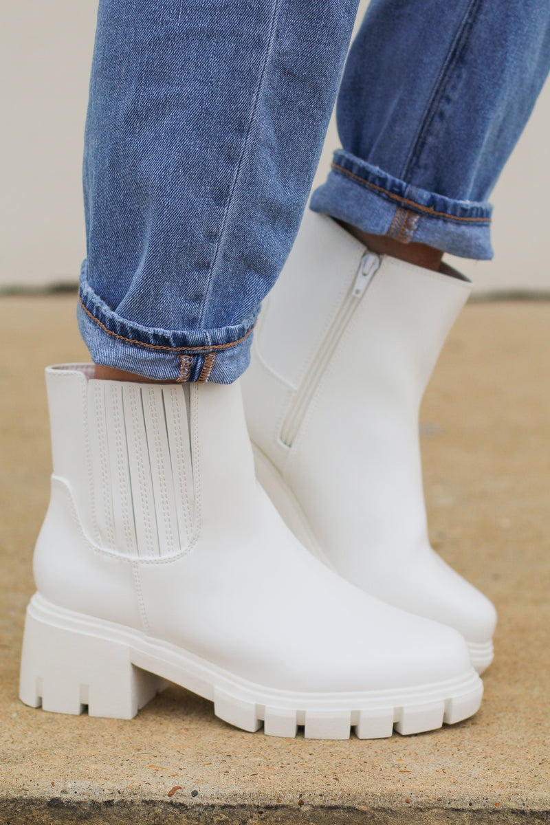 Mel Boots-White
