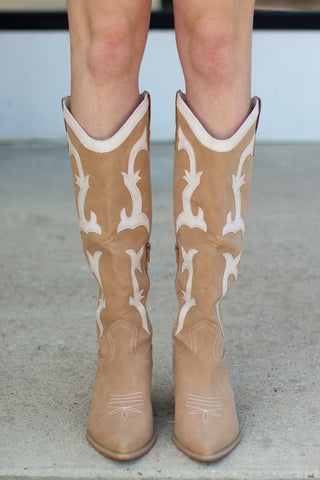 Adriana Boots