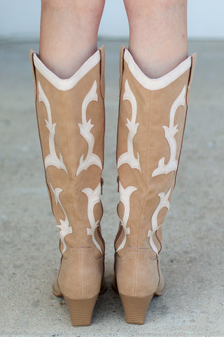 Adriana Boots