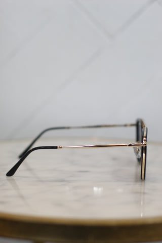 Ivy In Black DAX Sunglasses