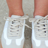Modern-17 Sneakers