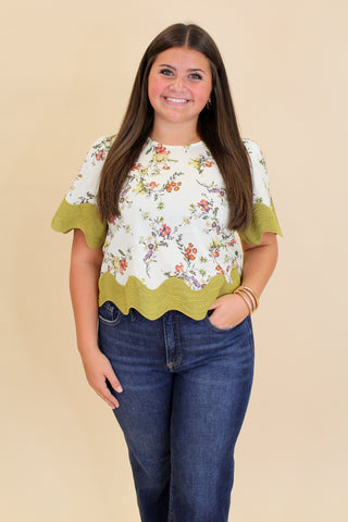 Scallop Trim Flower Top