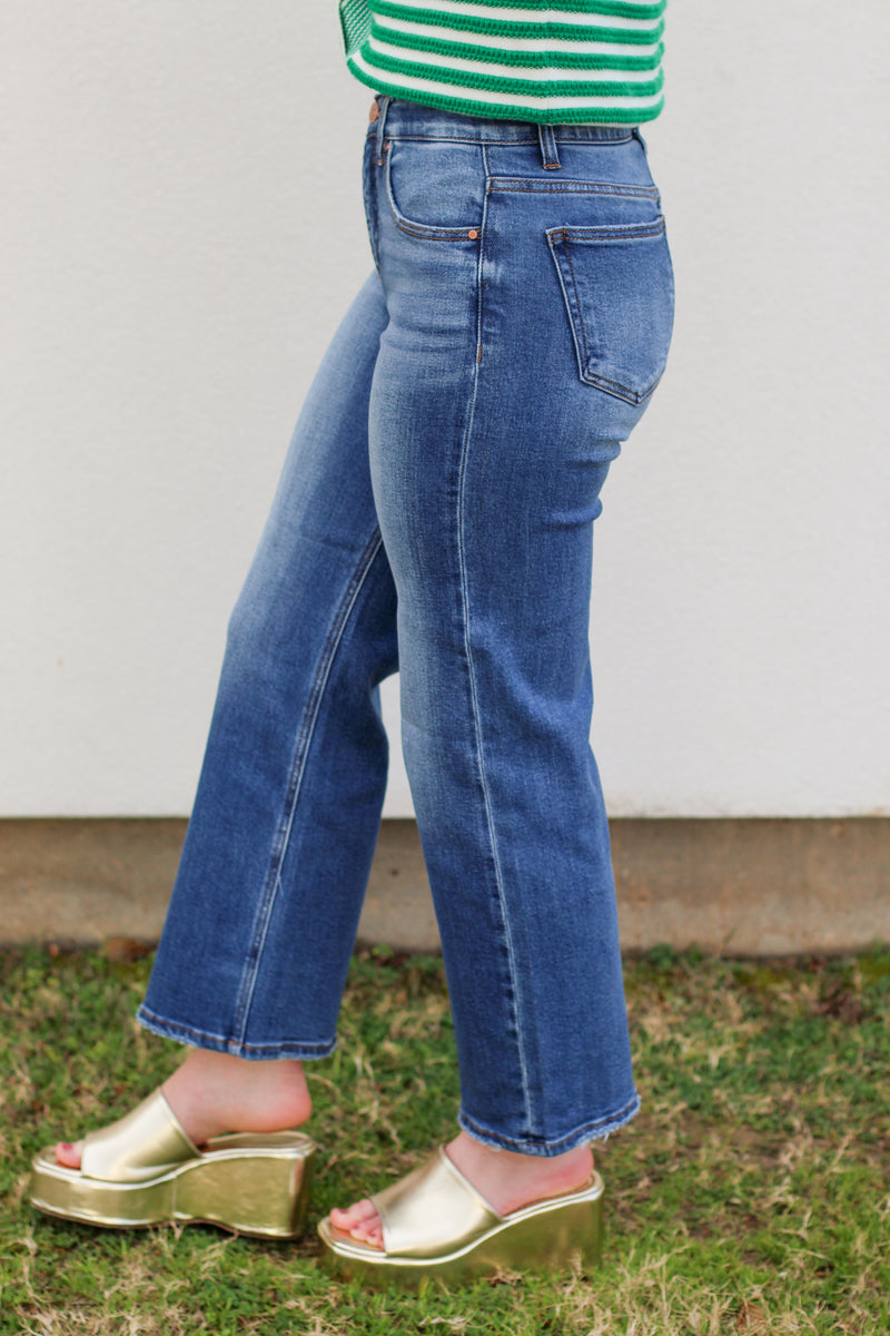 Brynn Straight Leg Jeans