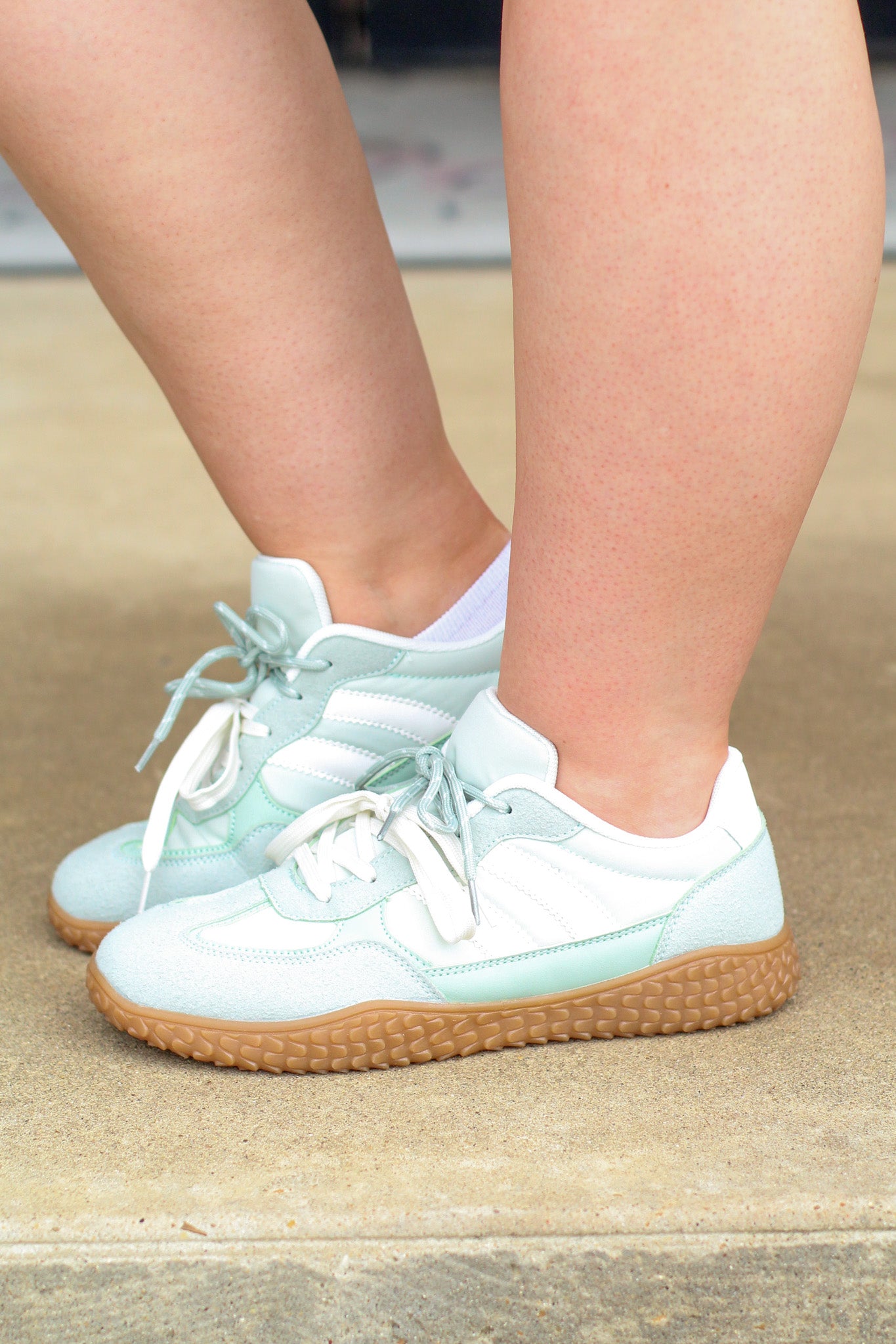 Gillian Sneakers