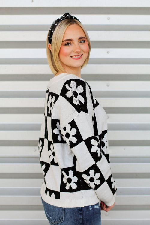 Feeling Spring Sweater-Black