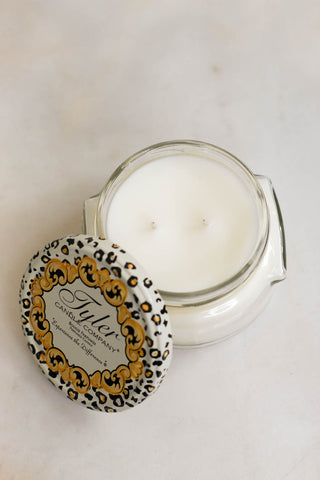11 oz. Platinum Candle