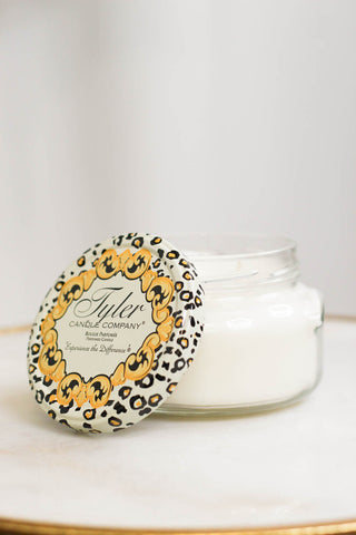 11 oz. Diva Candle