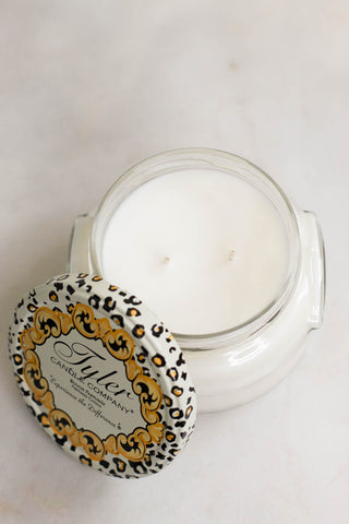 11 oz. Diva Candle