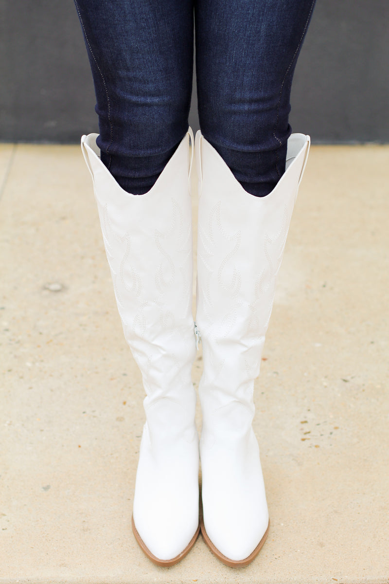 River-17 Boot-White