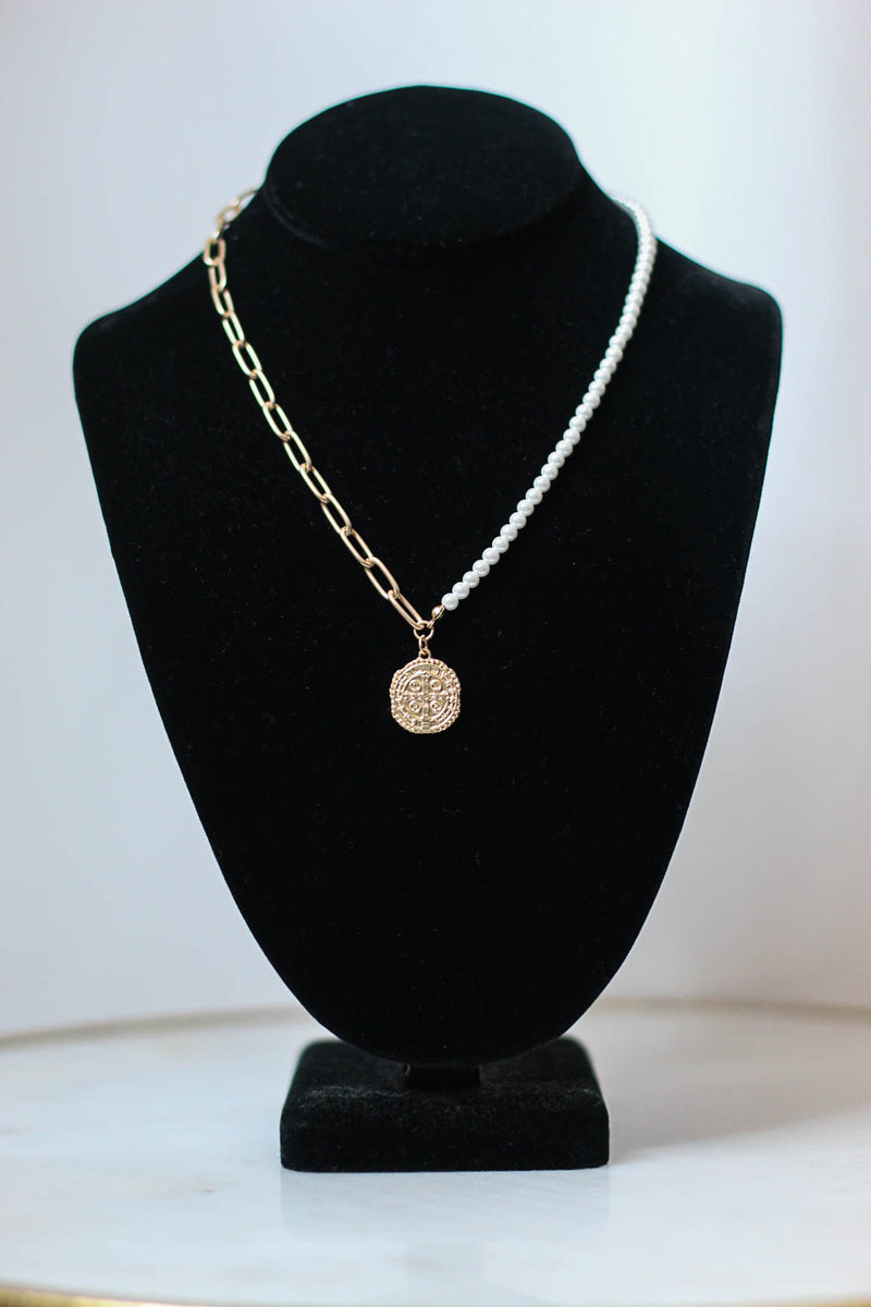 Pearl & Chain Necklace-Coin