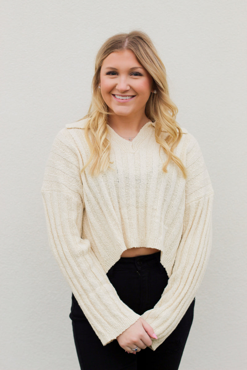 Cropped Collar Sweater-Cream